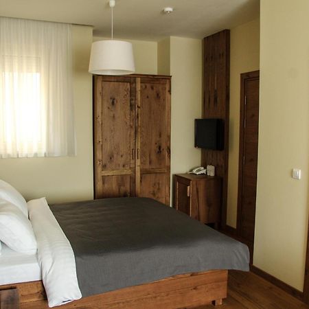 B&B Villa Panuka Pancevo Bagian luar foto
