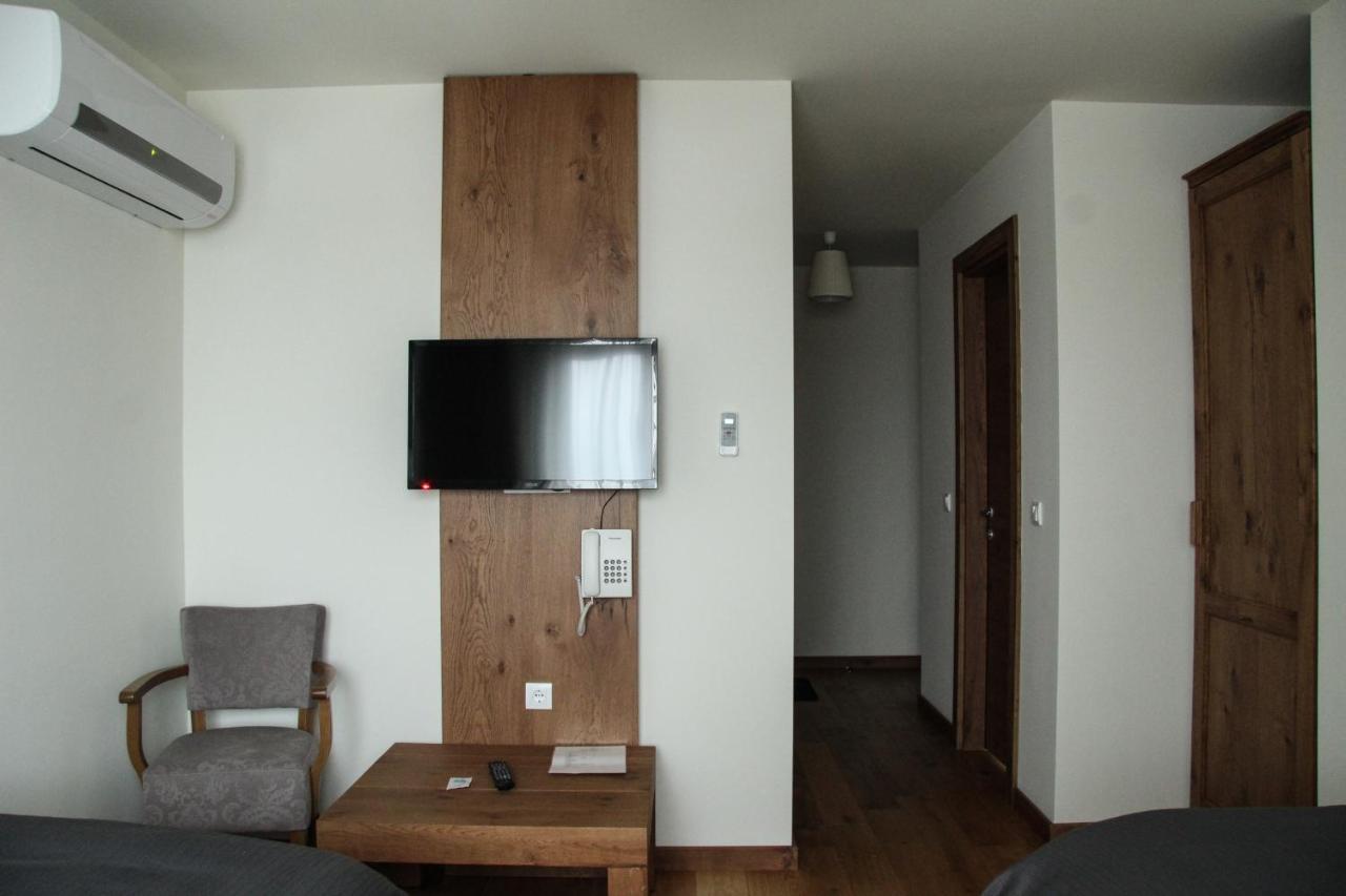 B&B Villa Panuka Pancevo Bagian luar foto