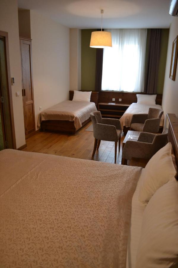 B&B Villa Panuka Pancevo Bagian luar foto
