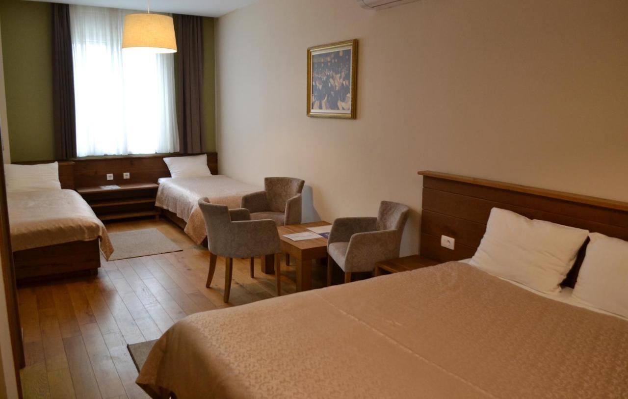 B&B Villa Panuka Pancevo Bagian luar foto